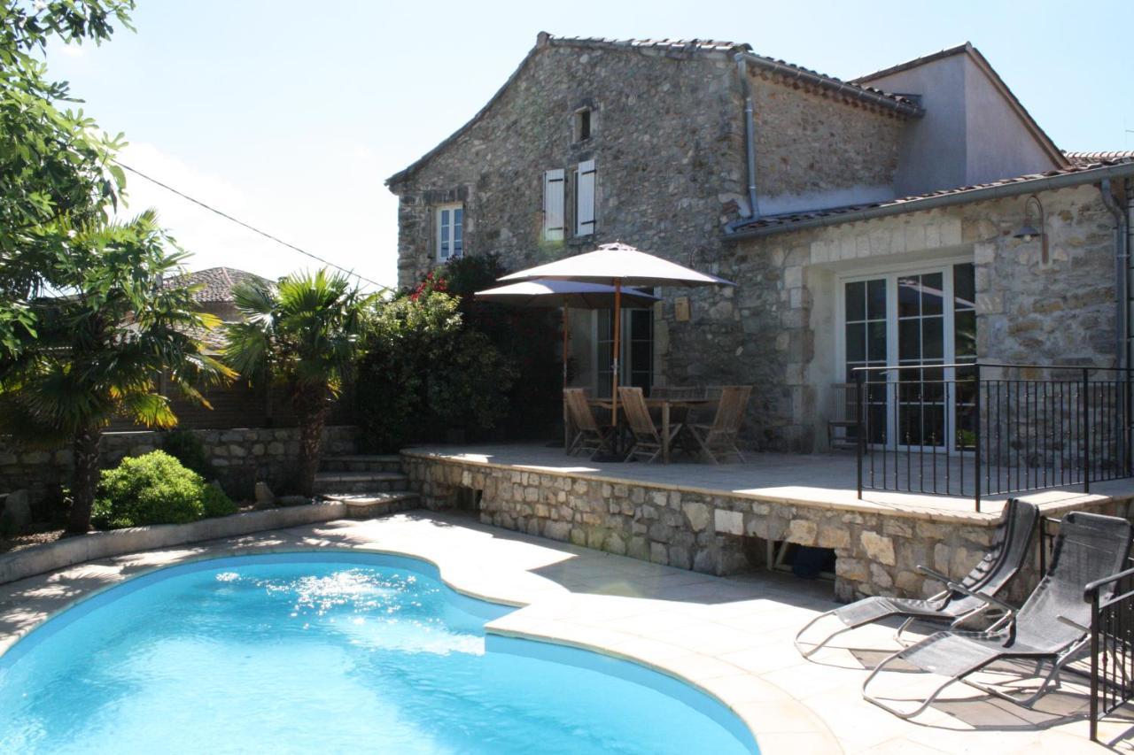 L'Avventura gîte bleu Grospierres Extérieur photo